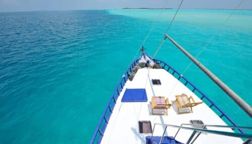 Maldivas-barco