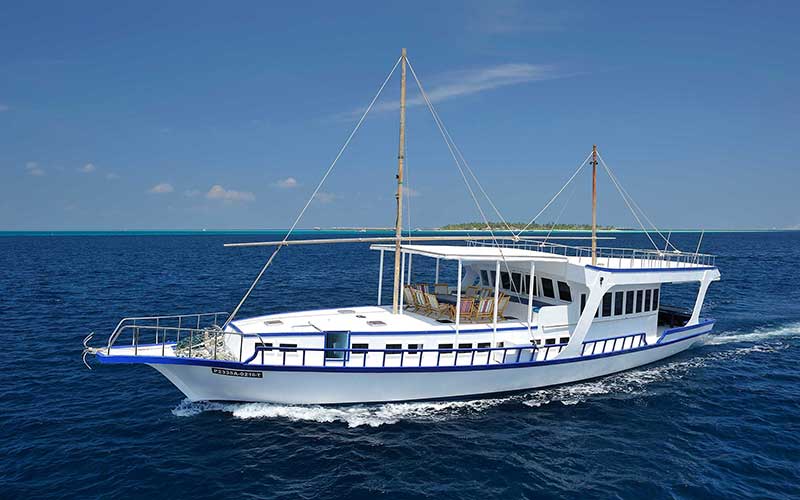 maldivas barco